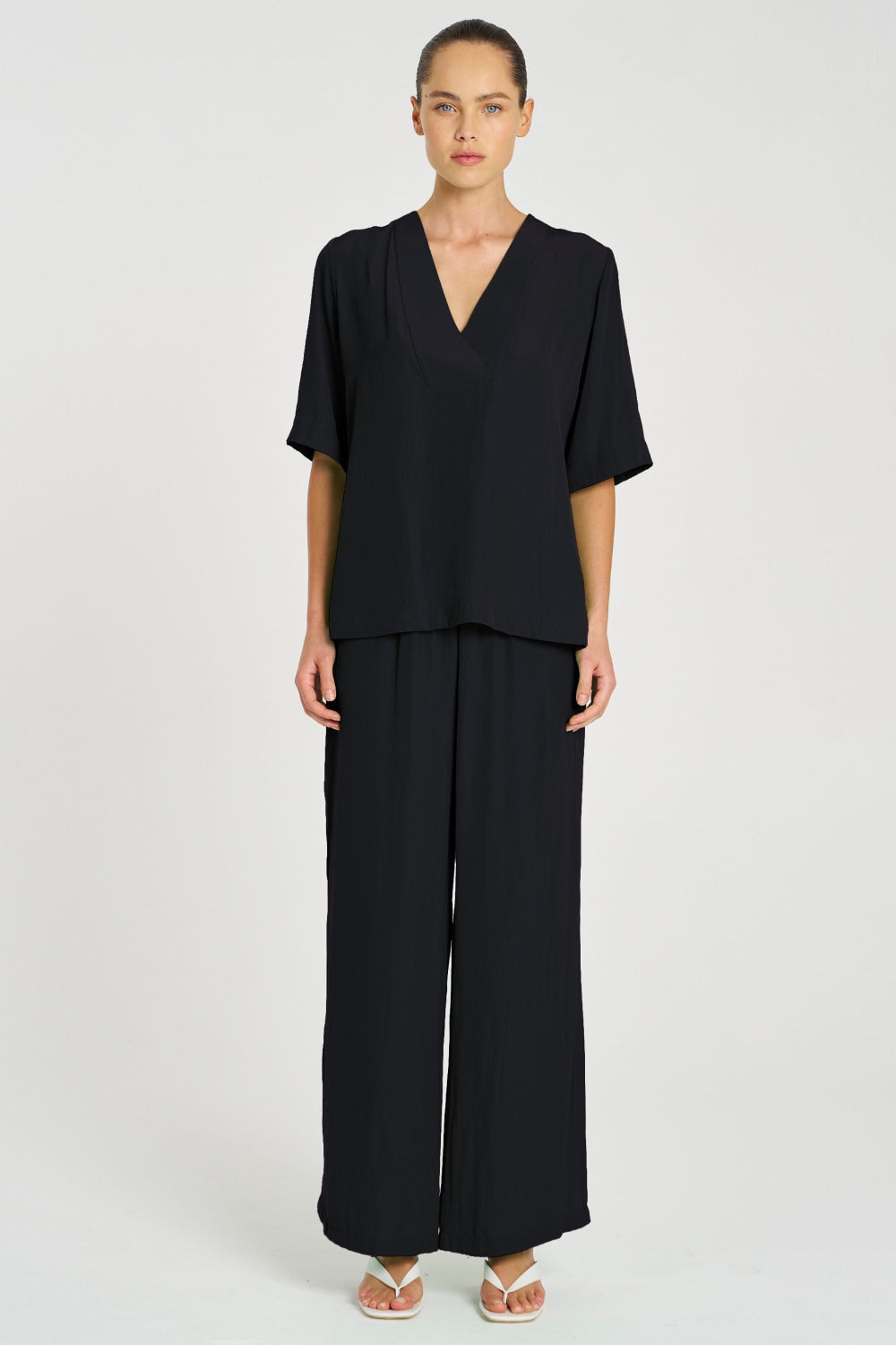 VENT PLAZA - F678667 TOP