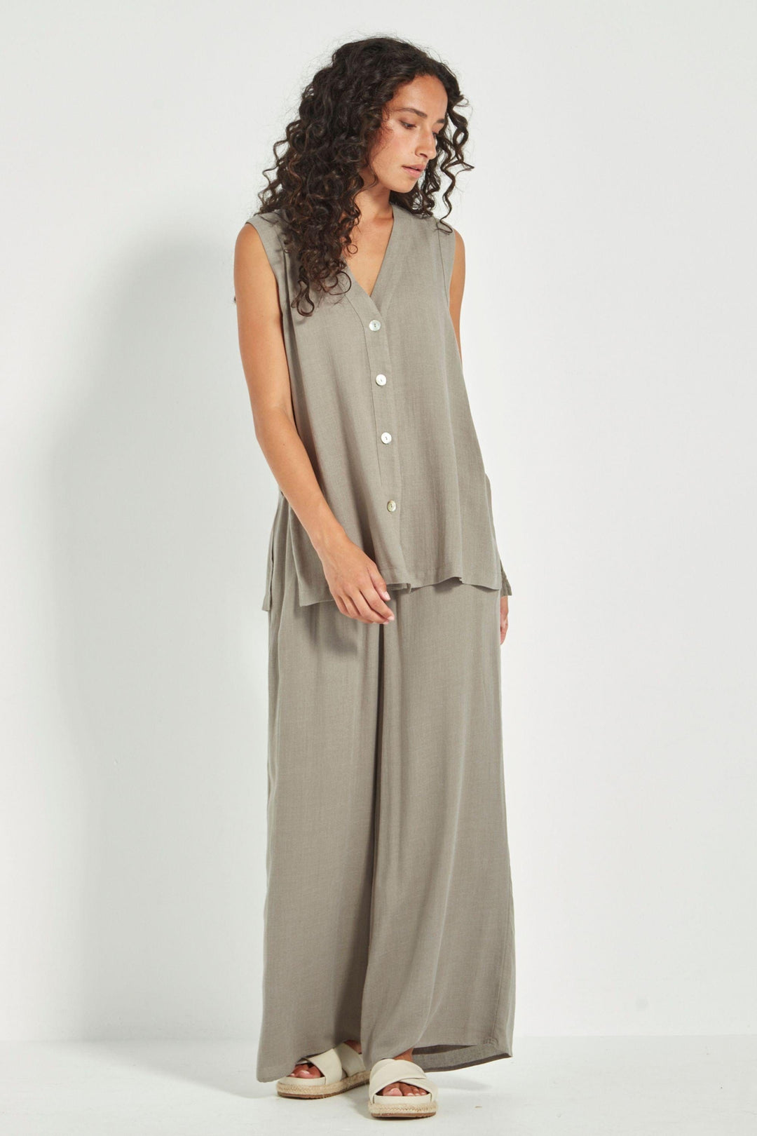 VERGE VEST CAYMAN VEST - 9888BR
