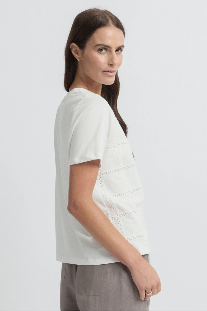 YARRA TRAIL TOP LACET TEE - YTWN3091