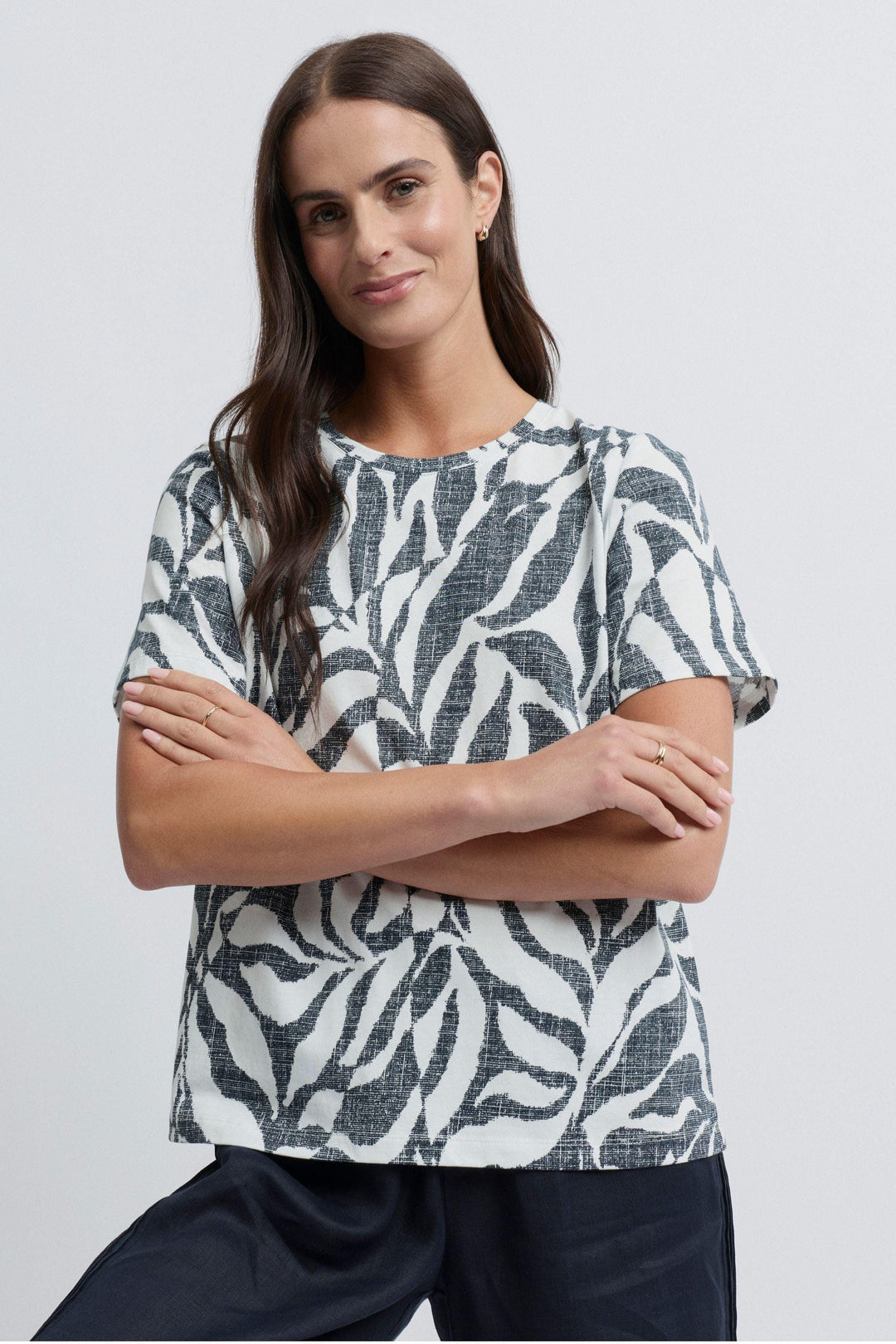 YARRA TRAIL TOP TIGRE TEE - YTWN3093