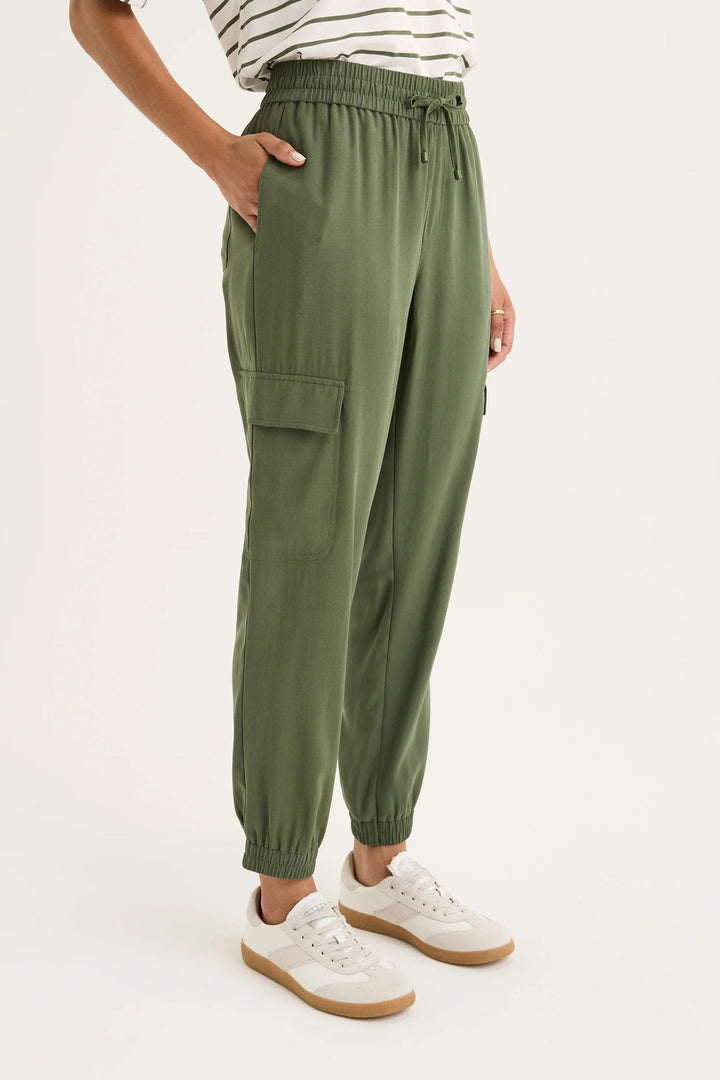 YARRA TRAIL TRACK PANT DRIFT JOGGER - YTWN8988