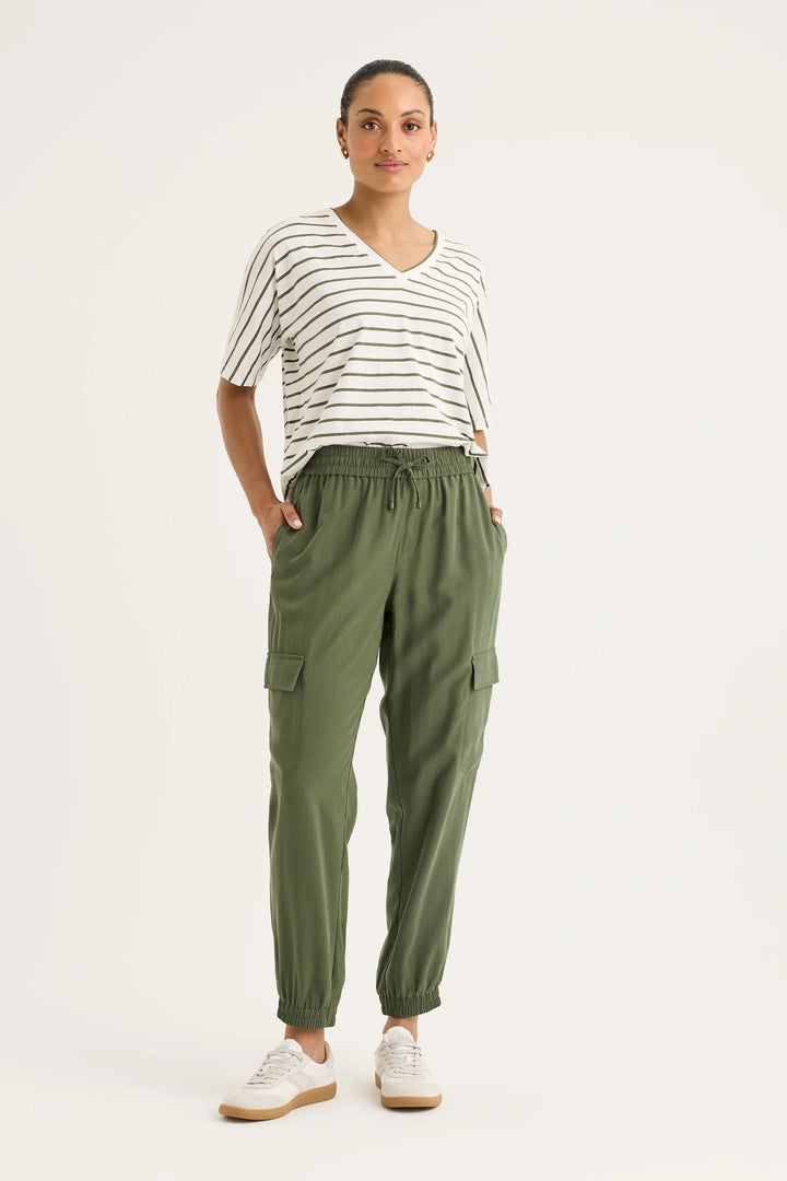 YARRA TRAIL TRACK PANT DRIFT JOGGER - YTWN8988