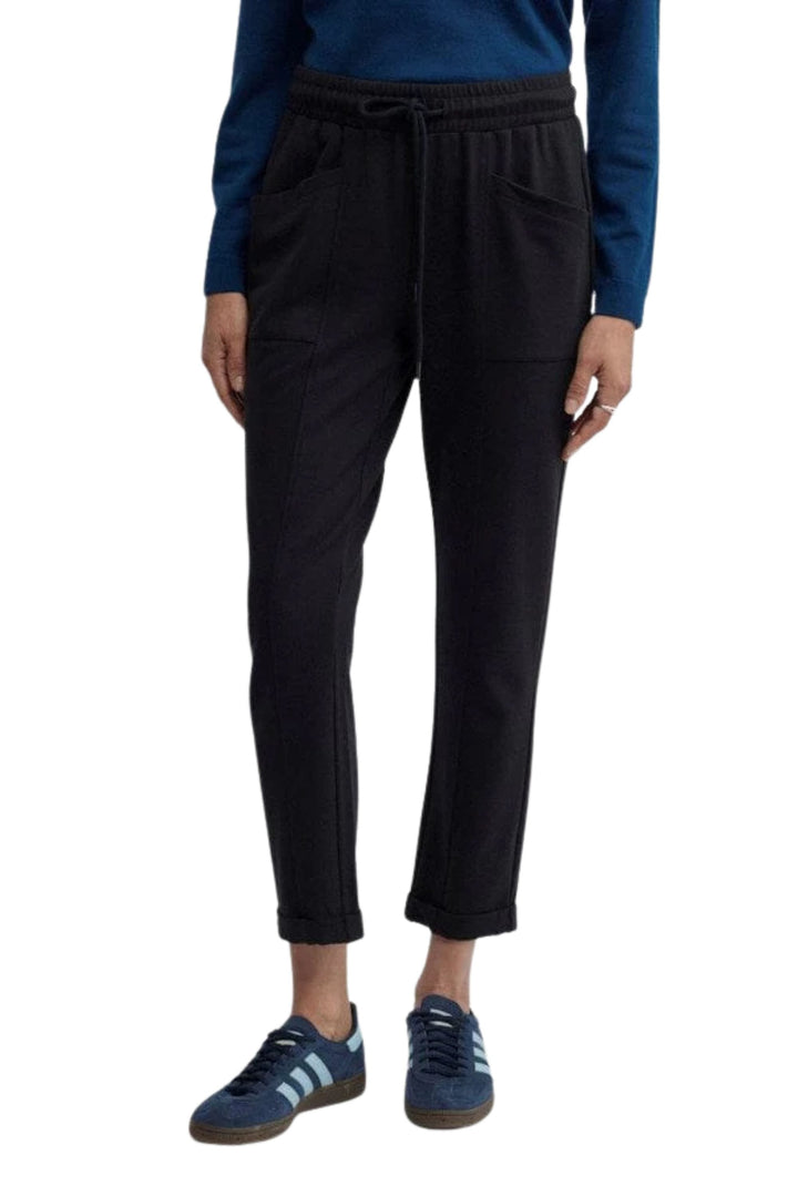 YARRA TRAIL TRACK PANT XS / BLACK ARCO JOGGER - YTWN8038